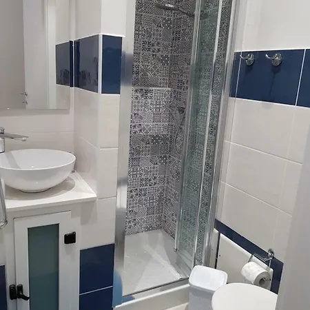 Konukevi The Smerald 2.2